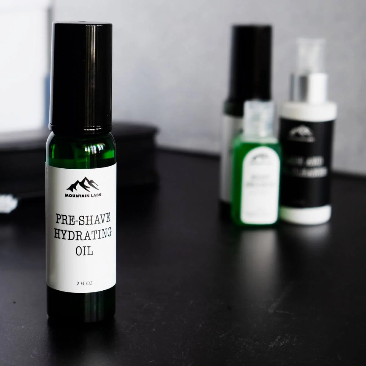 Mountain Labs Pre-Shave Hydrating Oil - Image 3